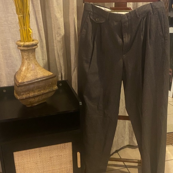 Eddie Bauer relaxed fit plaid slacks. - Picture 2 of 3